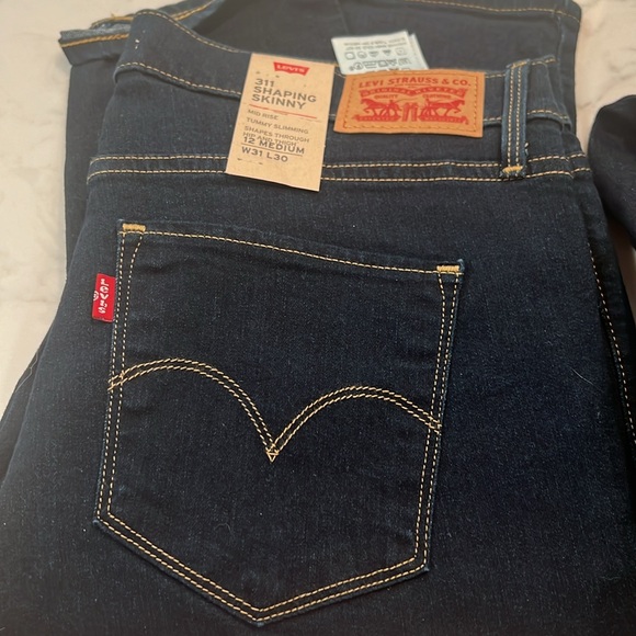 Two pairs of Levi Shaping Skinny Jeans size 12/W30 - Picture 2 of 3